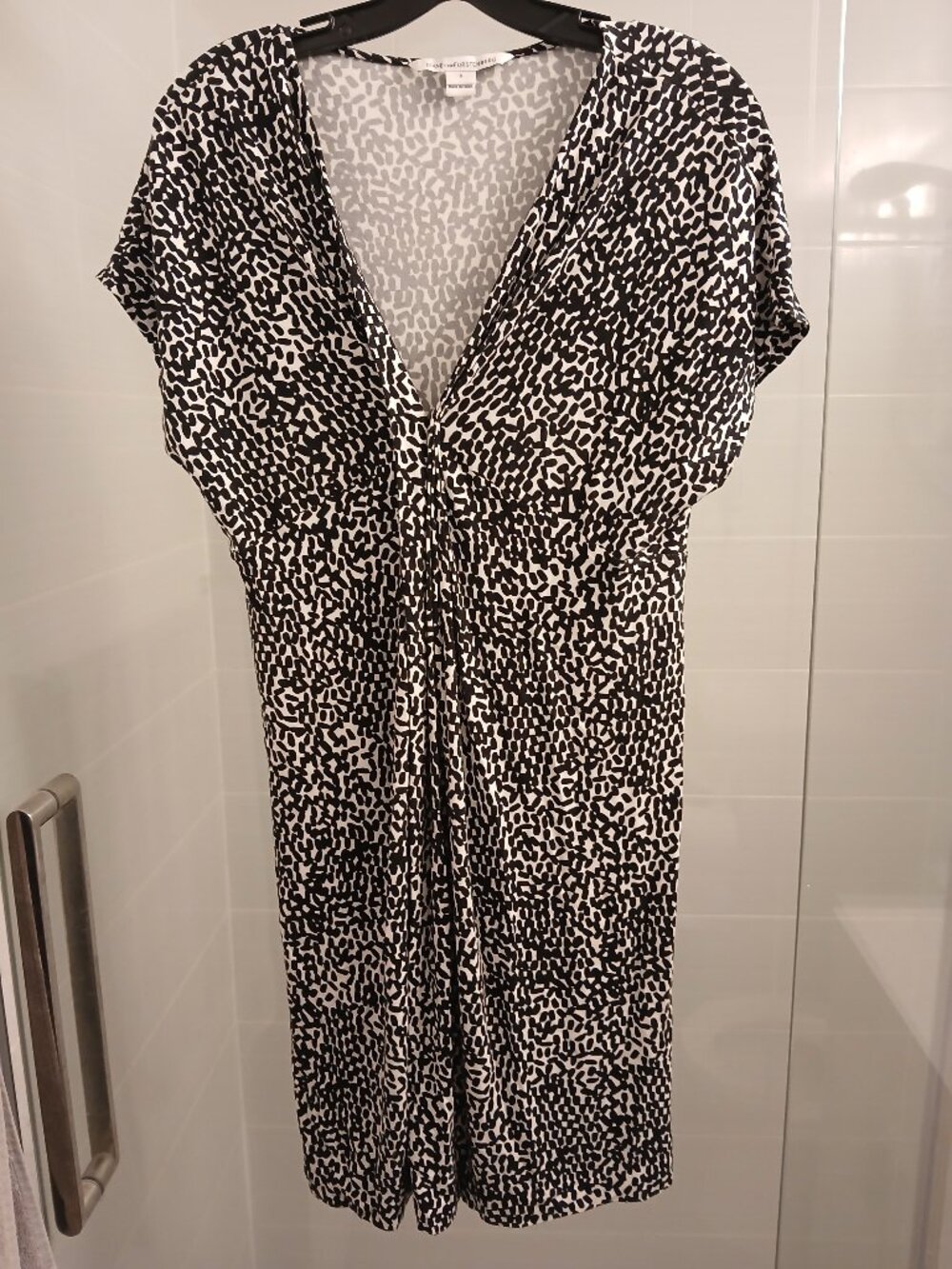 Diane Von Furstsenberg v-neck Natalie Dress